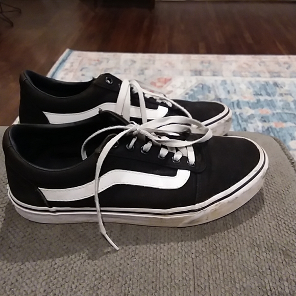 Vans Shoes - Black and white Vans size 8.5